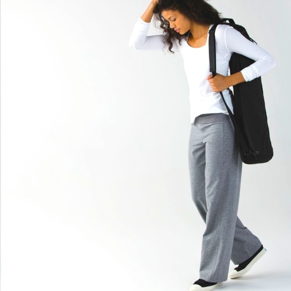 LULULEMON Stillness wide leg pant Heathered Grey